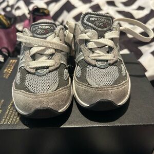 Kids new balance 990v6